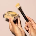 Huda Beauty Easy Bake Loose Baking & Setting Powder - Image 4
