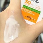La Roche-Posay Anthelios UVMune 400 Oil Control Fluid SPF50+ – 50ml - Image 2
